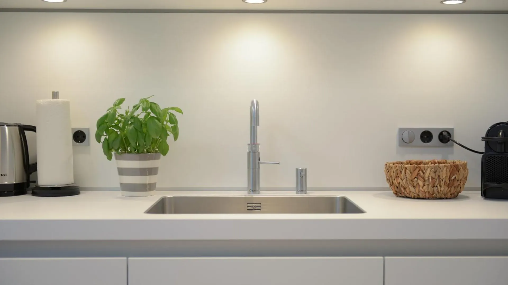 Downtown Apartments Living Berlin 0*,  Almanya