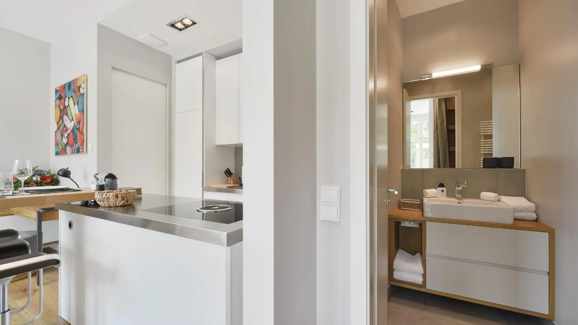 Apart Otel Downtown Apartments Living Berlin Almanya
