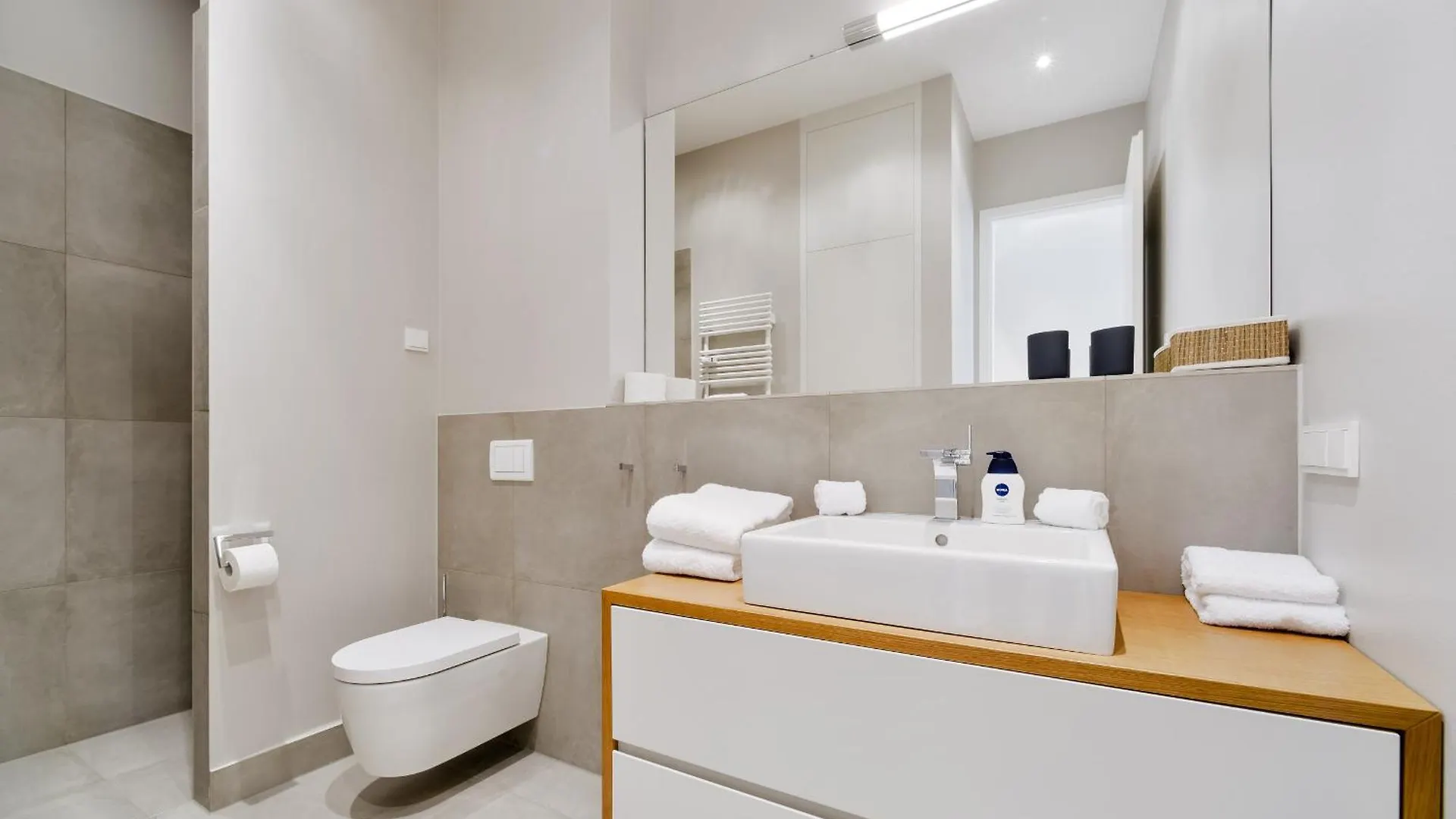 Apart Otel Downtown Apartments Living Berlin Almanya
