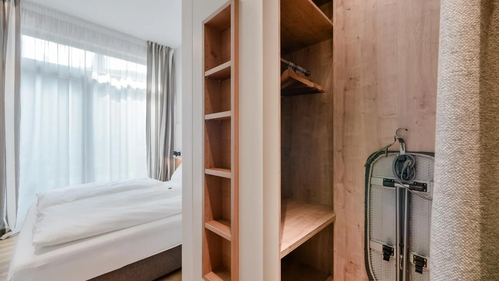Aparthotel Downtown Apartments Living Berlin